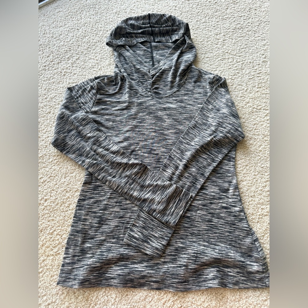 Columbia Women’s Gray Hooded Pullover Size Large Activewear Lightweight Hoodie